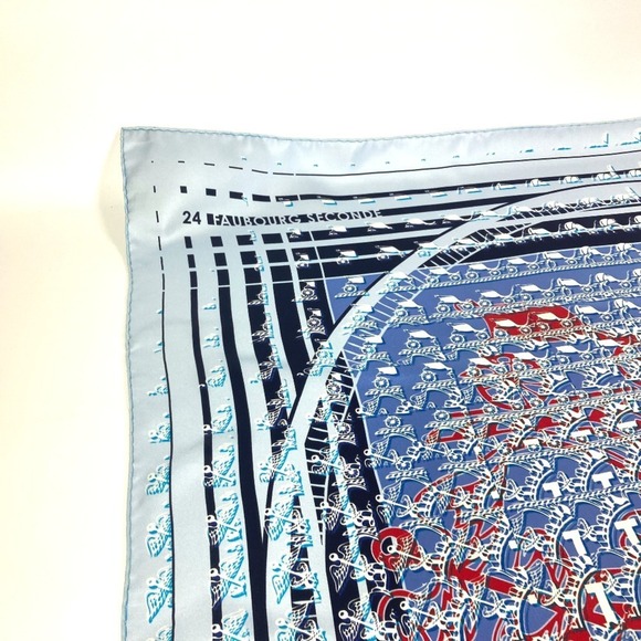 HERMES Blue Silk Scarf - Picture 4 of 11